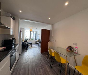 61A Ebrington Street - Photo 4