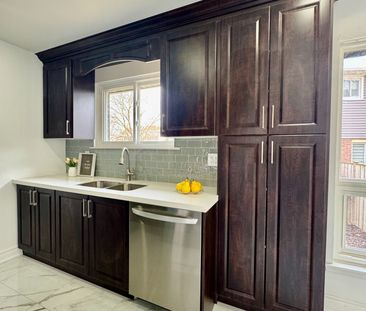 For Lease - 840 Cabot Trail, Milton, Ontario - Photo 4