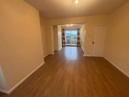 Old Row, Scunthorpe - Photo 2