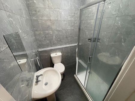 Avenham Lane, Preston - Photo 5