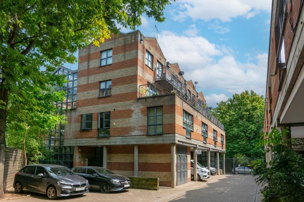 Studio Flat, Baynes Street, NW1 - Photo 1