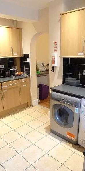 Eastfield Road, Peterborough, Cambridgeshire, PE1 - Photo 2