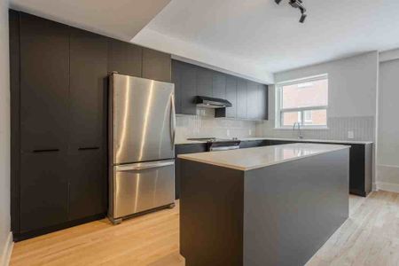 1375 Croissant Sherwood apartment — Mount Royal, QC (2-Bedroom) - 2 Bedroom - Photo 5