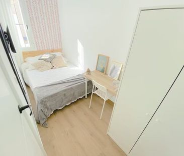 Avenida de Ramón y Cajal, Sevilla, Andalusia 41005 - Photo 5