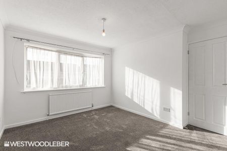 3 bedroom semi-detached house to rent - Photo 5