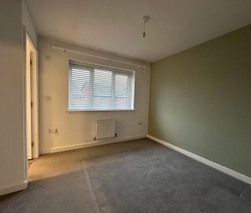 Great Tithes Place, Crewe - Photo 3