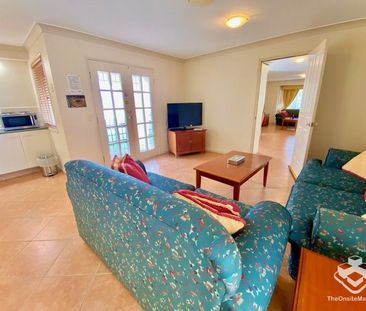 Spacious, Fully Furnished 3 Bedroom Villa Within Gated Community - Photo 1