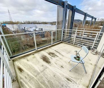 Appartement met 1 kamer en parking - Photo 1