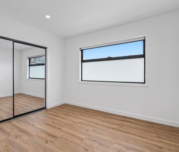 New Townhouse for lease - Photo 6