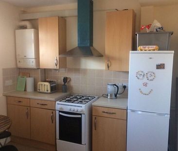 Room in a Shared Flat, Holsworthy House, E3 - Photo 4