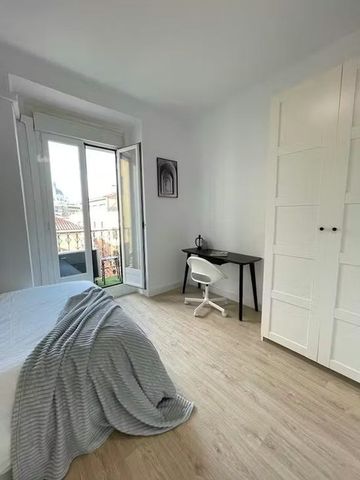 Calle de Redondilla, Madrid, Community of Madrid 28005 - Photo 3