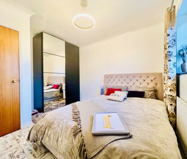 4 Bed Detached House, Gwynne Avenue, CR0 - Photo 4