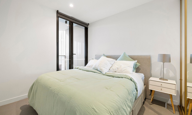 Stylish Living In PM residence - Photo 1