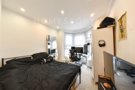 2 Bedroom Flat - Photo 3