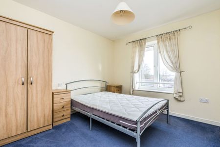 2 bedroom apartment to rent Hawkeswood Road, Southampton, SO18 - Photo 3