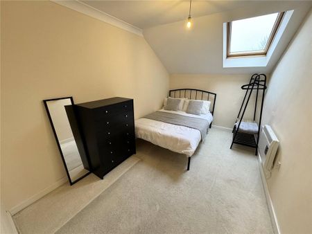 2 bedroom apartment to rent - Photo 4