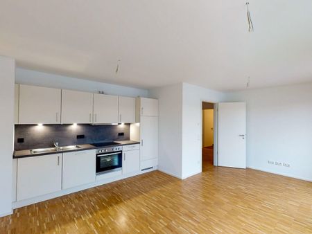 Große Dachgeschosswohnung mit Einbauküche - Photo 4