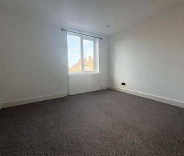 3 bedroom detached house to rent - Photo 3