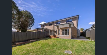 Holding Deposit Received! - Photo 5