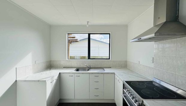 Three Bedroom Home with Huge Garage/Rumpus - Photo 1