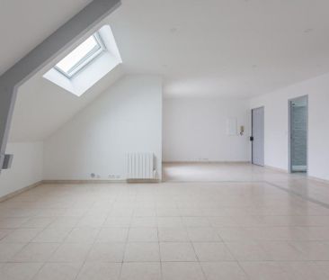 Location Appartement 3 pièces 63m² STE GENEVIEVE DES BOIS 91700 - Photo 2