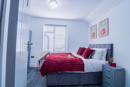 1 bedroom in a house share to rent - Photo 5