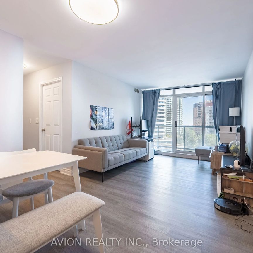 5500 Yonge Street W #802 - Photo 1