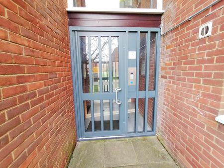 Hopton Road, Stevenage - Photo 4