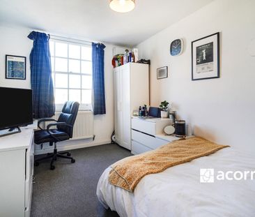 Kennington Lane, London, SE11 - Photo 4