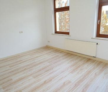 Kleine 3 Zimmer Wohnung in Zwickau zu vermieten ! - Photo 1