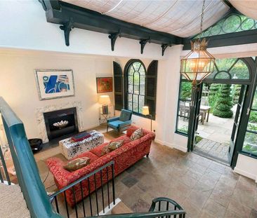 An architecturally impressive Grade II* listed house - Photo 5