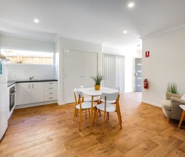 MODERN, FULLY FURNISHED, GROUND FLOOR STUDIO APARTMENT - Photo 3