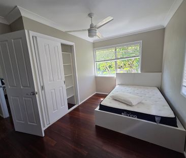 Holland Park West - Photo 2