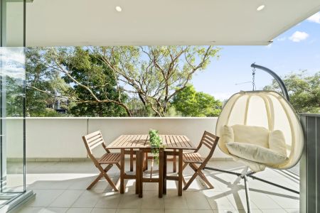 Immaculate 2 Bedroom in Macquarie Park | Resort Style Living | 101 Sqm on title - Photo 5