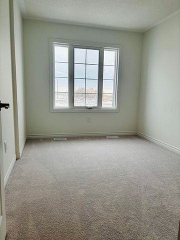 For Lease - 10 Reigate Avenue, Whitby, Ontario - Photo 2