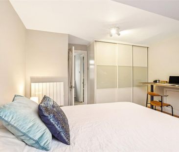 4 bedroom end of terrace house to rent - Photo 6