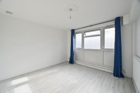 4 bedroom flat to rent - Photo 2