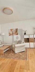 STILLVOLLE ELEGANZ MIT VORGARTEN - Foto 1