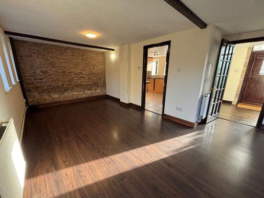 3 bedroom barn conversion to rent - Photo 1