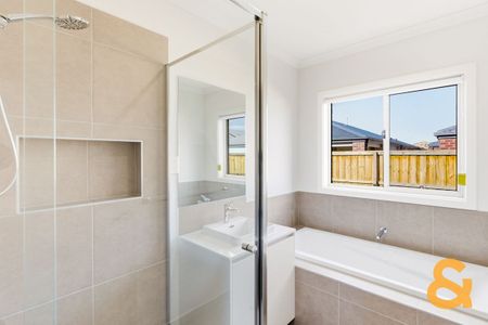 Comfortable Living in Mickleham - Photo 4