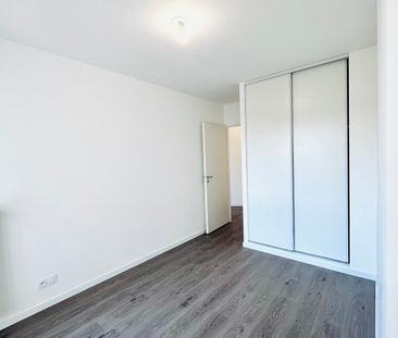 Location Appartement 4 pièces 84m² CHATENAY MALABRY 92290 - Photo 2