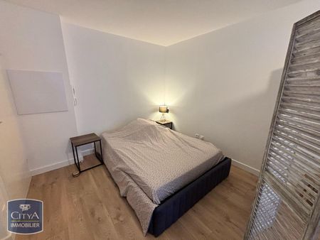 Location Appartement 1 pièce 28m² BEAUPREAU EN MAUGES 49600 - Photo 2