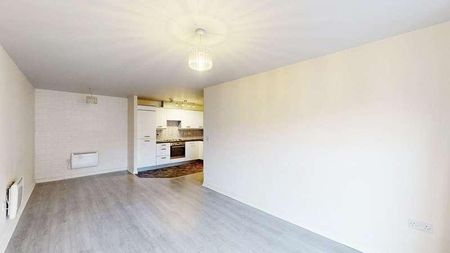 Astley Brook Close, Bolton, BL1 - Photo 3