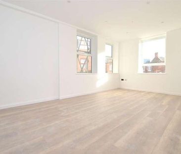 London Road, Redhill, Surrey, RH1 - Photo 1