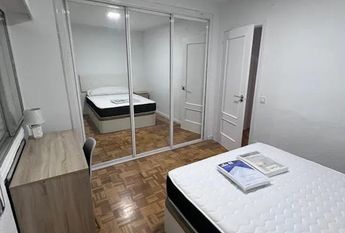 Calle de Ramón Gómez de la Serna, Madrid, Community of Madrid 28035