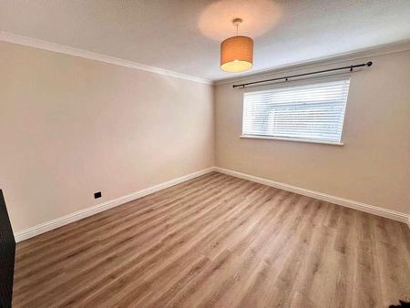 Sherbourne Close, Kingswood, Bristol, BS15 - Photo 2