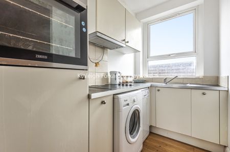 Bromley Road, London, SE6 - Photo 4