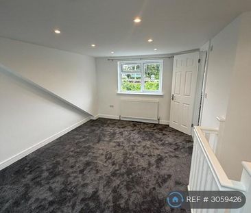 4 bedroom terraced house to rent - Photo 2