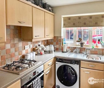 3 bedroom semi-detached house to rent - Photo 4