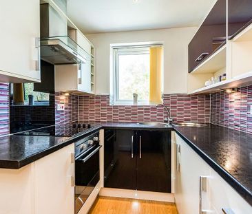 Studio to rent - Photo 6